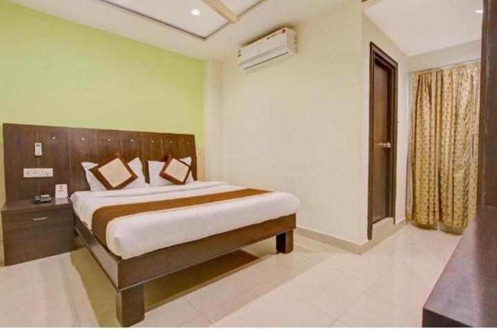 Blossoms Room The Plaza-Luxury Collection- Lakdikapul Haïdarabad Extérieur photo